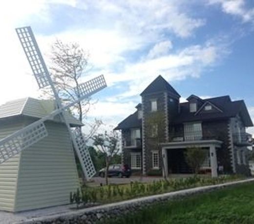 Windmills Castle Garden
