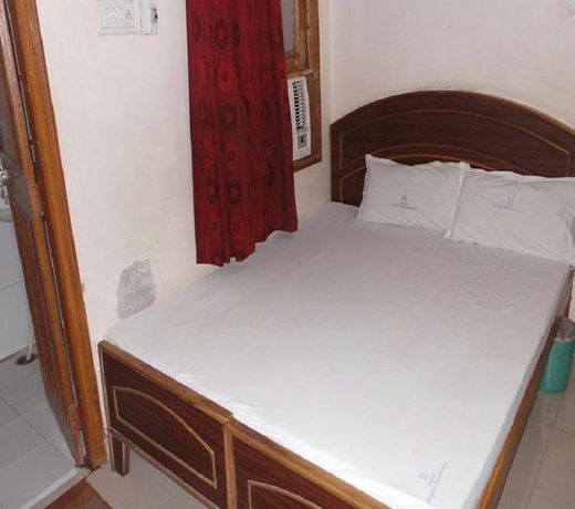 Hotel Gayatri Residency by OYO Rooms