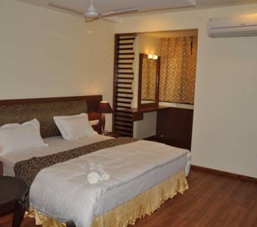 Hotel the uday regency