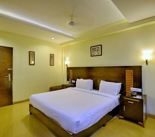 Hotel Raipur Inn