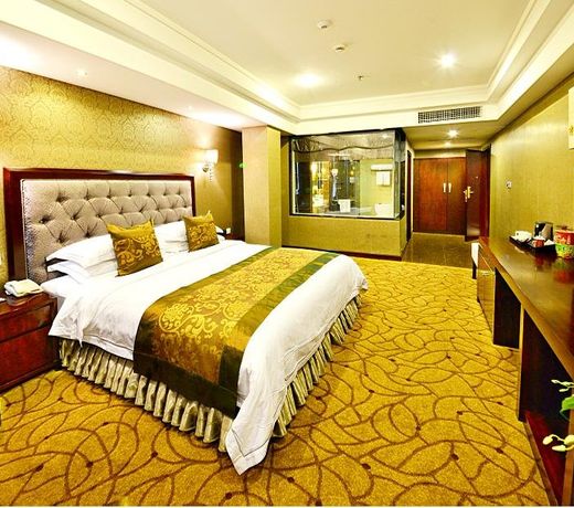 Celebrity Hotel