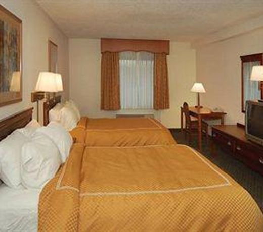 COMFORT SUITES