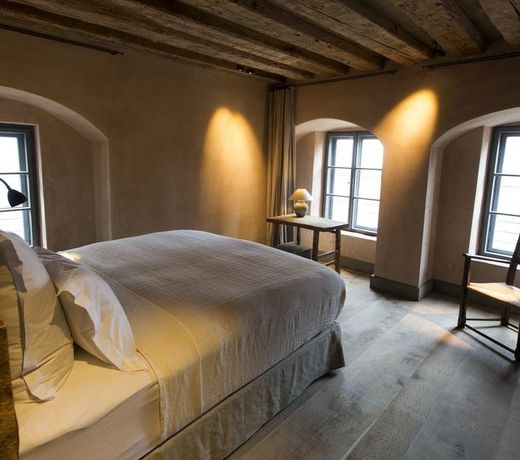 Townhouse Weisses Kreuz