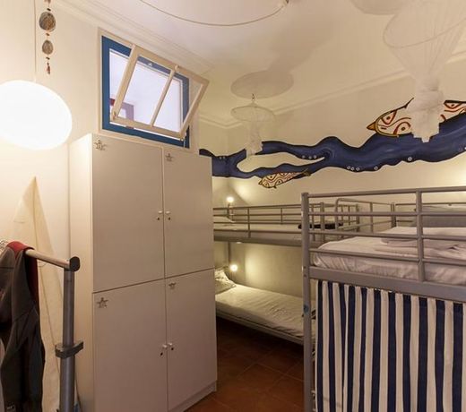 Peniche Hostel