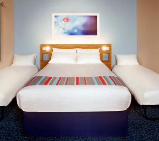 Travelodge Bath Waterside