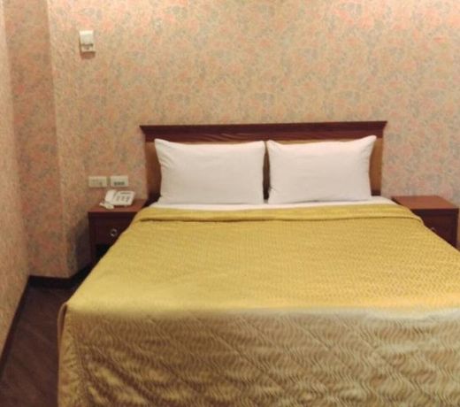 Center Hotel
