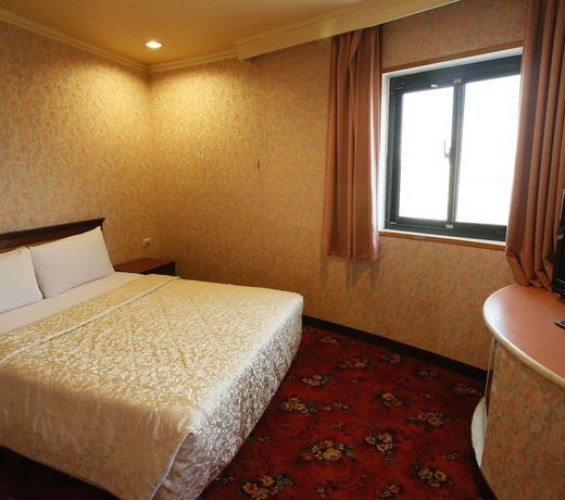 Center Hotel