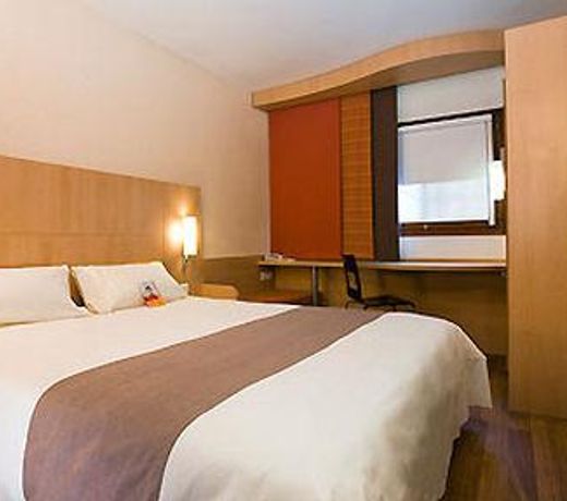 Ibis Jiangmen Xiqu