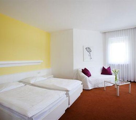 HOTEL MADER