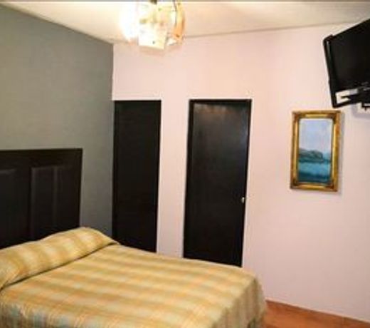 Hotel Laguna Inn