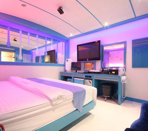 V1 Motel