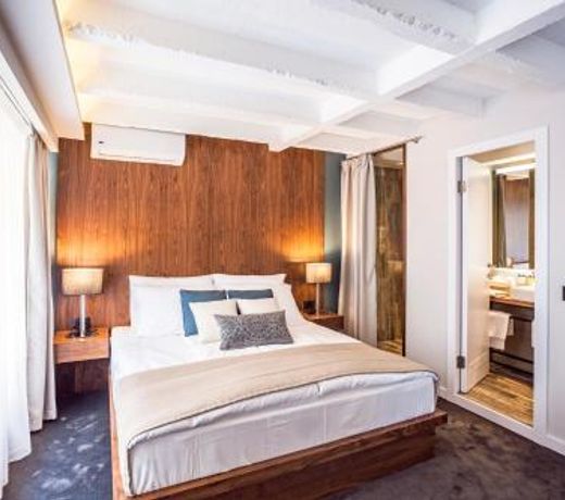 Nomad Luxury Suites