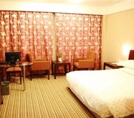 Dinghe Business Hotel
