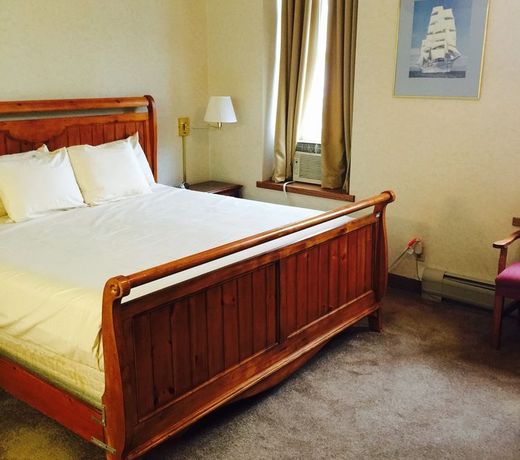 Goodfellos Suites