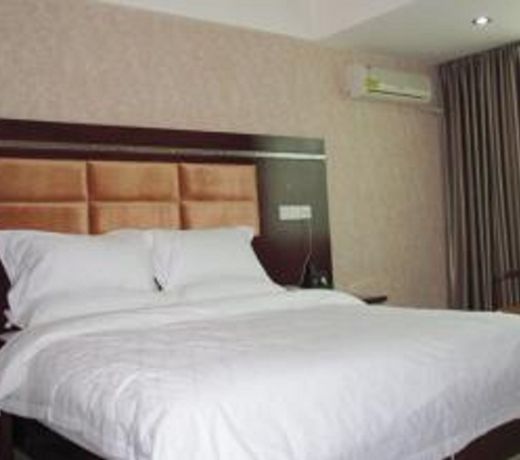 Chonpines Hotel (Haikou Lanhai Yangguang)
