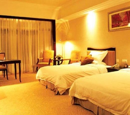 Chonpines Hotel (Haikou Lanhai Yangguang)
