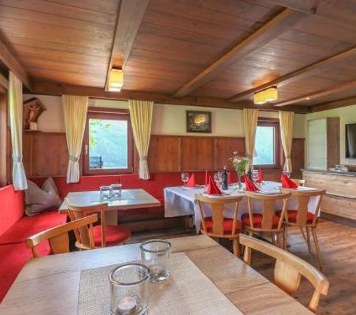Rustic country house in Mittersill near ski area