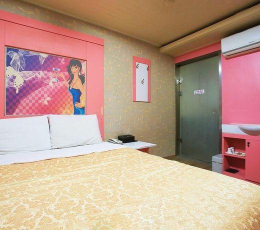 REAL BOUTIQUE HOTEL