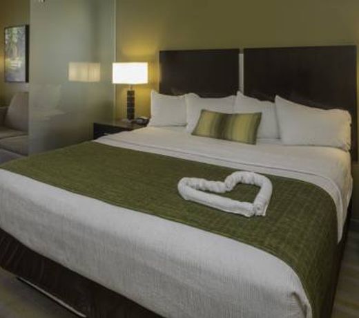 Best Western Plus Franciscan Square Inn & Suites Steubenville