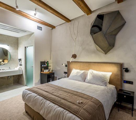 Artagonist Art Hotel