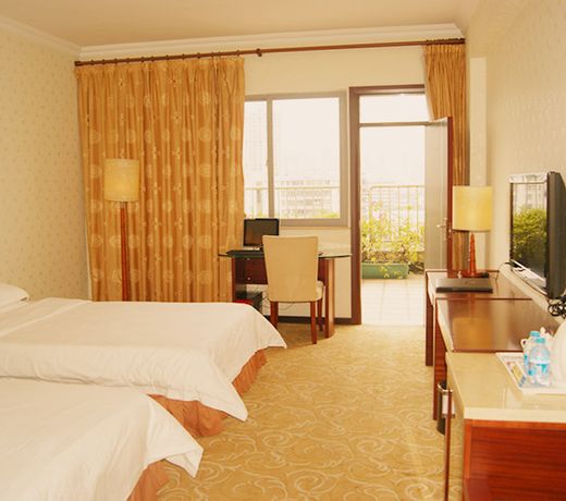Pa Zhou Plaza Hotel