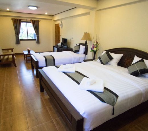NanBaanKhun Hotel