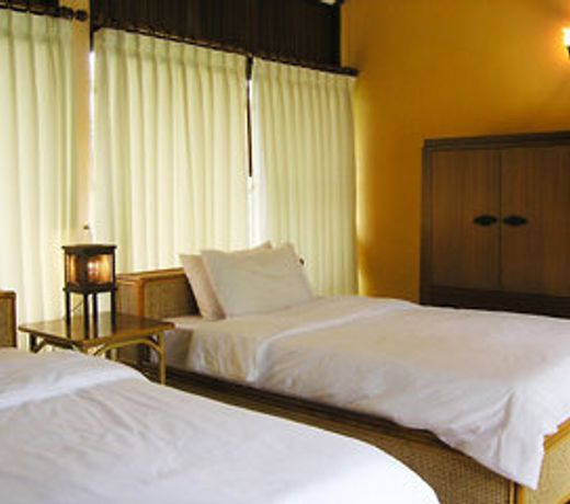 BAAN DEVA MONTRA