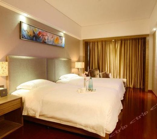 La Perle International Hotel