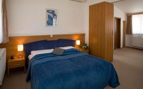 EA Hotel Populus