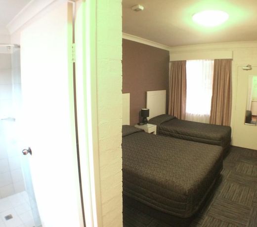 BEST WESTERN LIDCOMBE MOTOR INN