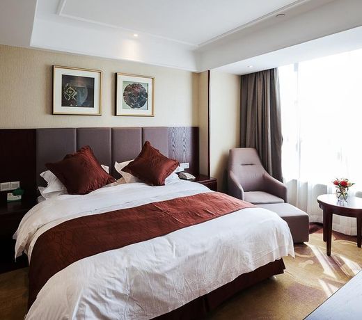 Huzhou Wealth Hotel