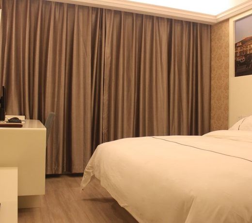 Yiwu Baide Theme Hotel