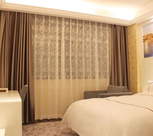 Yiwu Baide Theme Hotel