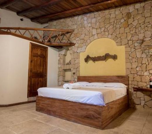 Havana Lodge