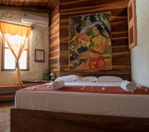 Havana Lodge
