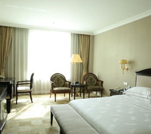 Country Garden Flower City Hotel