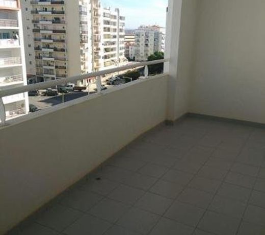 Riviera Flat