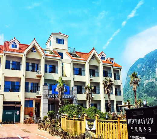 Twobitnalae Resort