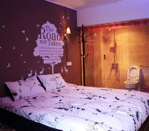 BUTTERFLY INN