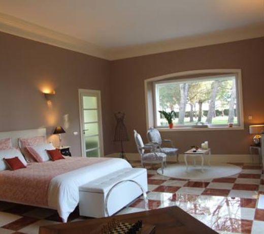 Les Charmes de Bailly Jacuzzi & Sauna privatifs