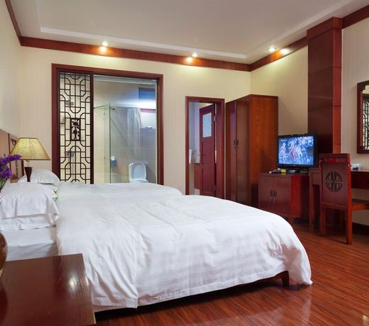 Dali Yinfeng Hotel