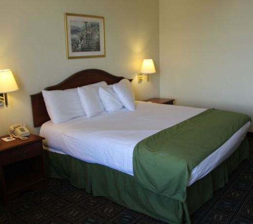 PLAZA HOTEL