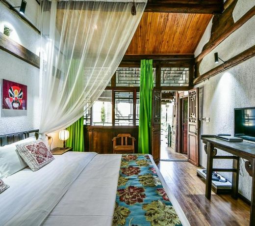 DALI AUGUST INN