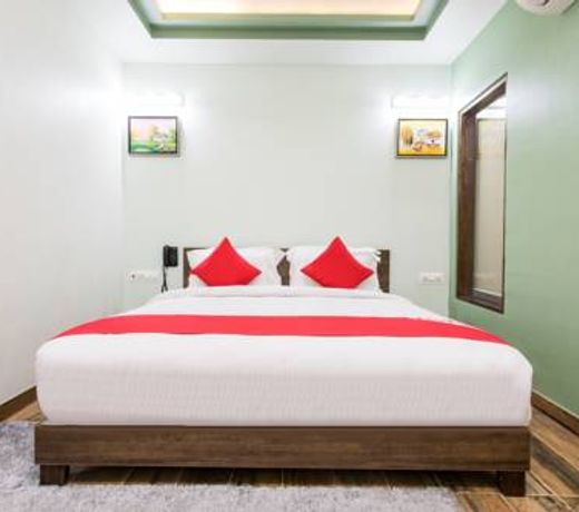 Capital O 15445 Hotel Sheekhar Inn