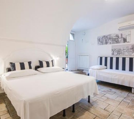 Villa Elisa Holiday Home