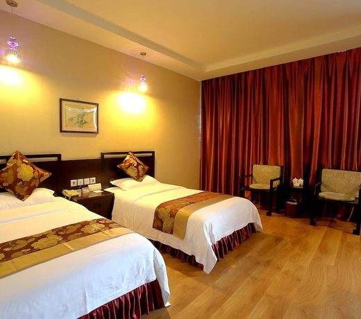 Huaxi Fishing Port Hotel