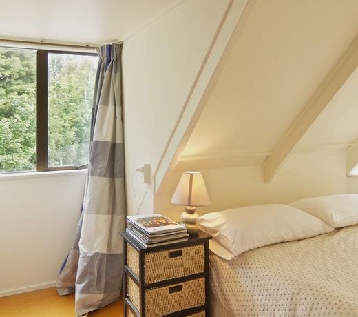 PINOT LODGE