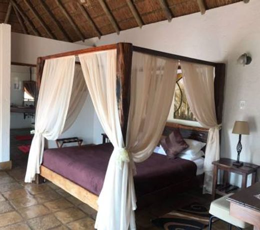 Amanzingwe Lodge Conference Centre & Spa