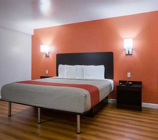 Motel 6-Suwanee, GA - Gwinnett Center