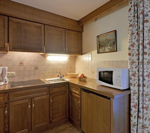 Montana Apartments